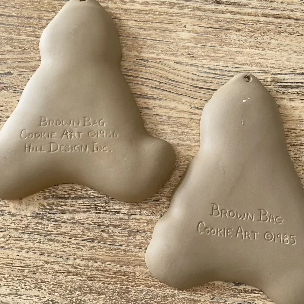 Raggedy Ann Raggedy Andy Brown Bag Ceramic Cookie Art Mold 80s Set of 2 Vintage